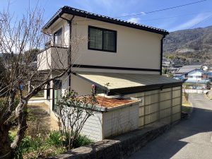 落ちにくい汚れも手作業でしっかり対応！外壁塗装工事でリフレッシュ／呉市の外壁塗装の施工事例／完成