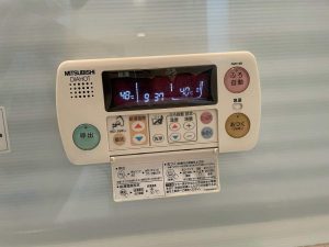 16年使用されてきた電機温水器のリモコンが故障！エコキュート設置工事／ビフォー